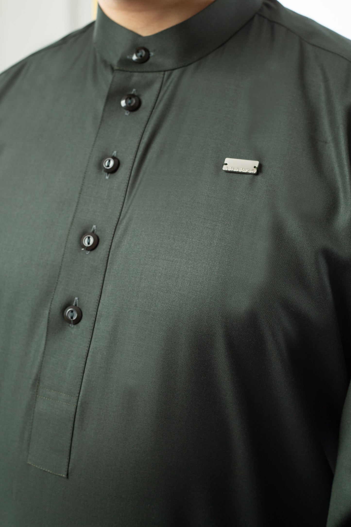 Men Royal Grove Thobe €69.99